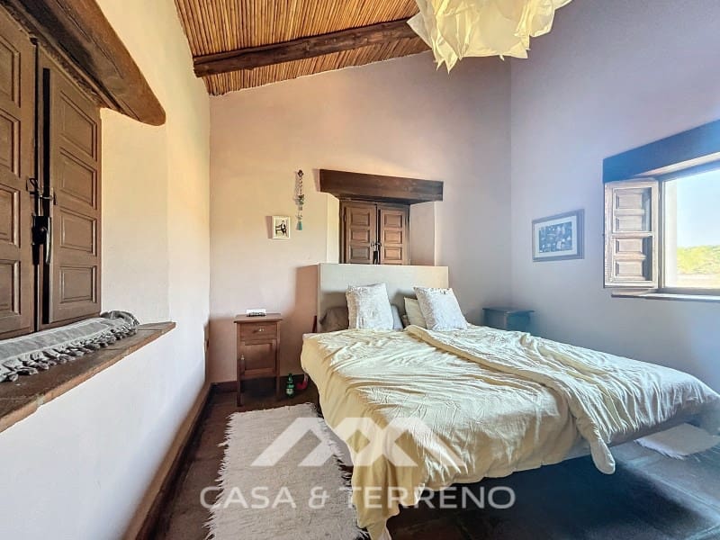 3 slaapkamer Villa te koop in Velez-Malaga met zwembad - € 695.000 (Ref: 8655035)