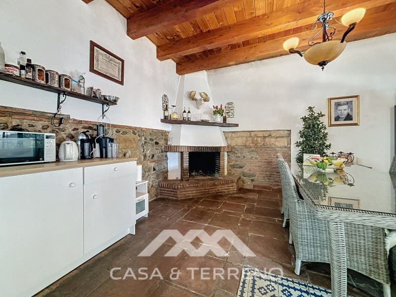 3 slaapkamer Villa te koop in Velez-Malaga met zwembad - € 695.000 (Ref: 8655035)