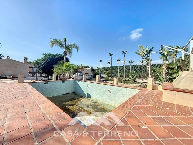 3 slaapkamer Villa te koop in Velez-Malaga met zwembad - € 695.000 (Ref: 8655035)