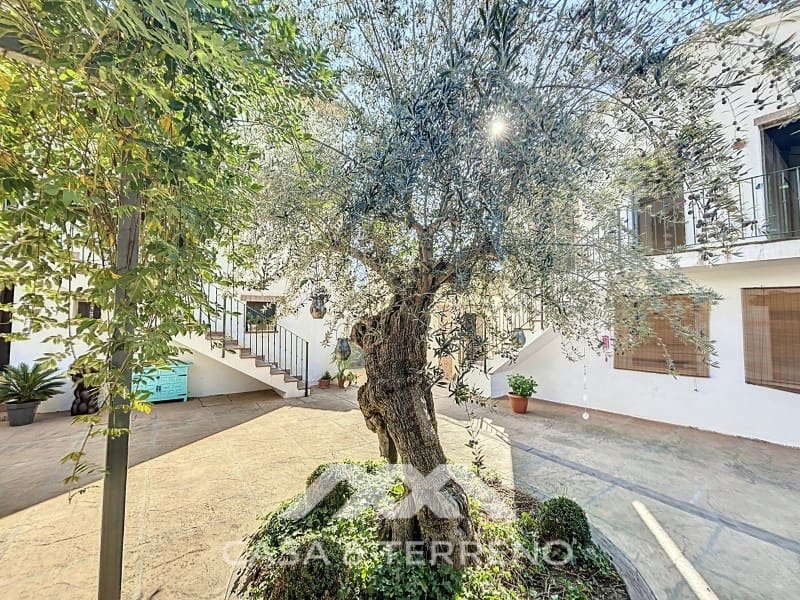 3 slaapkamer Villa te koop in Velez-Malaga met zwembad - € 695.000 (Ref: 8655035)