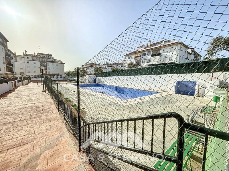 4 slaapkamer Appartement te koop in Torre del Mar met zwembad - € 357.000 (Ref: 8668542)