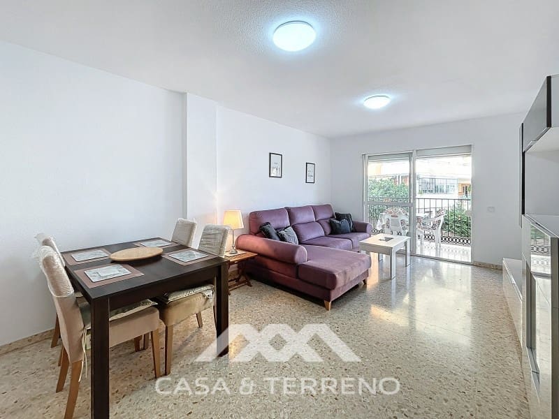 4 slaapkamer Appartement te koop in Torre del Mar met zwembad - € 357.000 (Ref: 8668542)