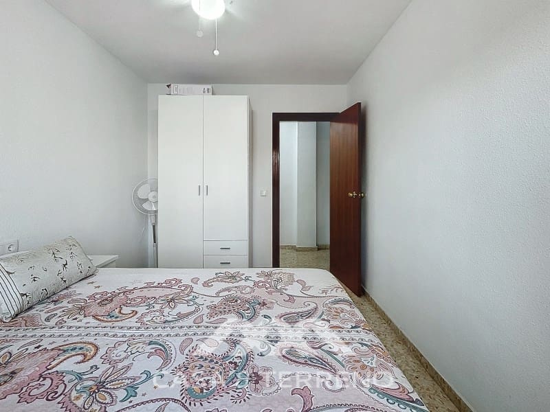 4 slaapkamer Appartement te koop in Torre del Mar met zwembad - € 357.000 (Ref: 8668542)