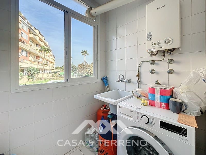4 slaapkamer Appartement te koop in Torre del Mar met zwembad - € 357.000 (Ref: 8668542)