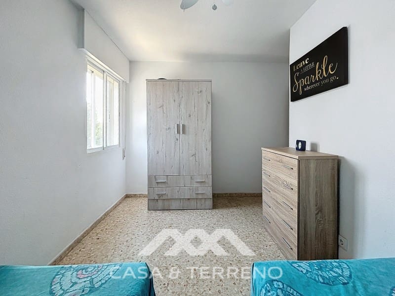 4 slaapkamer Appartement te koop in Torre del Mar met zwembad - € 357.000 (Ref: 8668542)