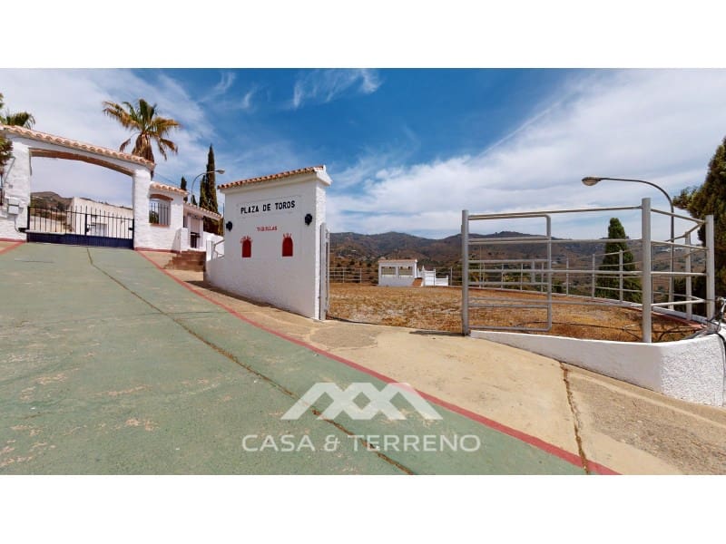 20 bedroom Villa for sale in Arenas with pool - € 1,500,000 (Ref: 8672177)