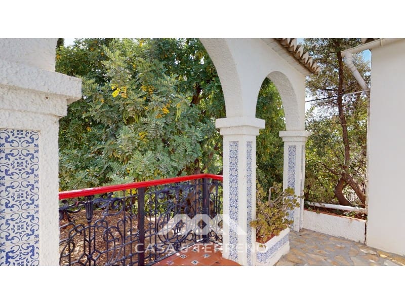 20 bedroom Villa for sale in Arenas with pool - € 1,500,000 (Ref: 8672177)