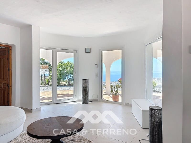 3 sypialnia Willa na sprzedaż w Arenas z basenem - 649 000 € (Ref: 8727858)