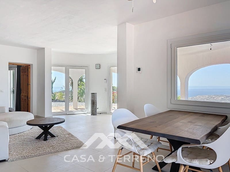 3 sypialnia Willa na sprzedaż w Arenas z basenem - 649 000 € (Ref: 8727858)