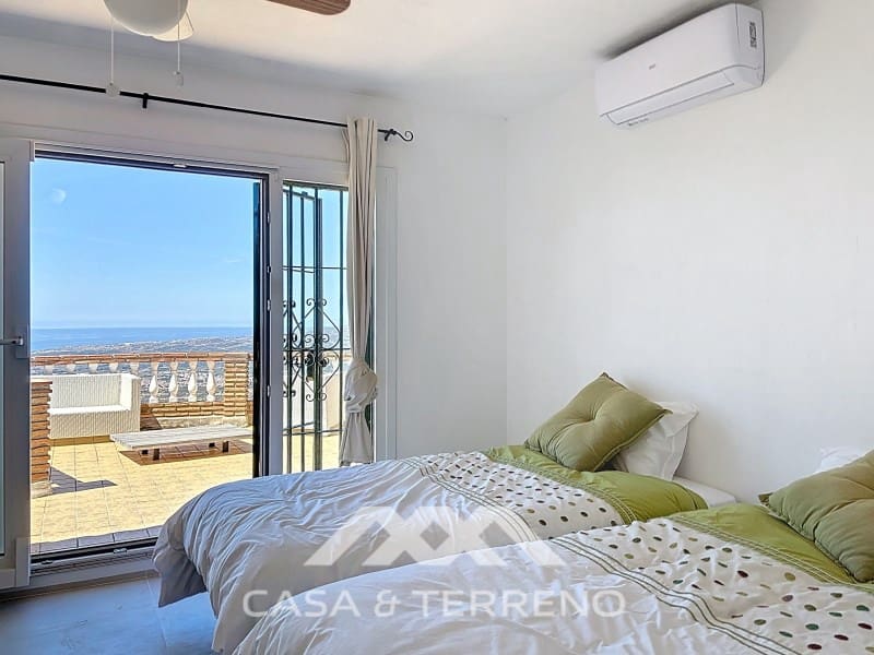 3 sypialnia Willa na sprzedaż w Arenas z basenem - 649 000 € (Ref: 8727858)