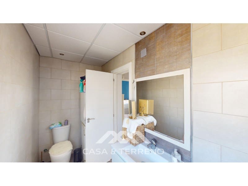 4 soveværelse Villa til salg i Benajarafe med swimmingpool garage - € 650.000 (Ref: 8757860)