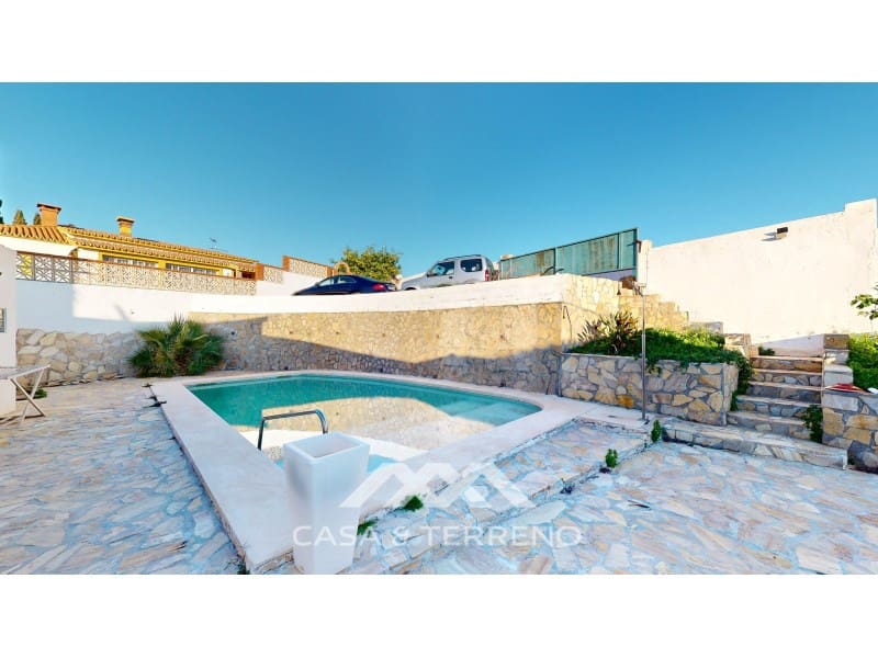 4 soveværelse Villa til salg i Benajarafe med swimmingpool garage - € 650.000 (Ref: 8757860)