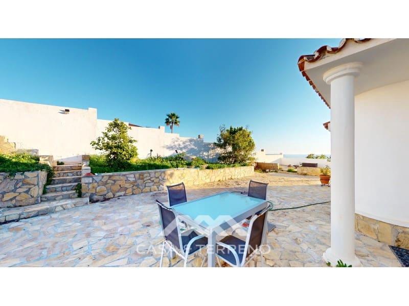 4 soveværelse Villa til salg i Benajarafe med swimmingpool garage - € 650.000 (Ref: 8757860)