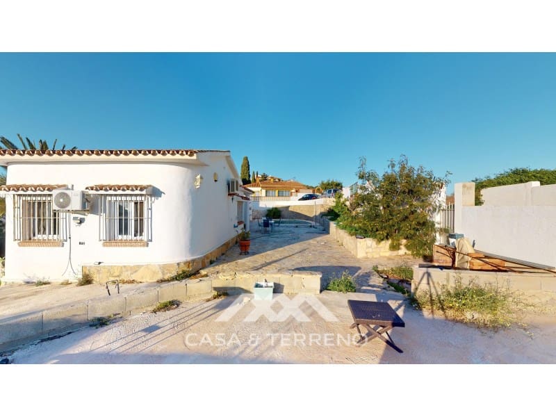 4 soveværelse Villa til salg i Benajarafe med swimmingpool garage - € 650.000 (Ref: 8757860)