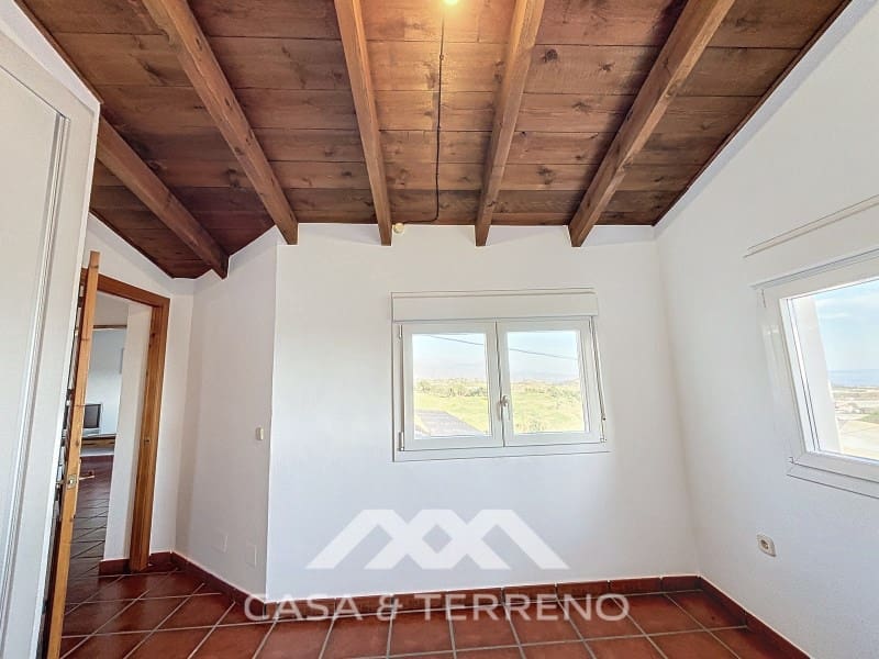 4 slaapkamer Villa te koop in Almayate met garage - € 595.000 (Ref: 8764397)