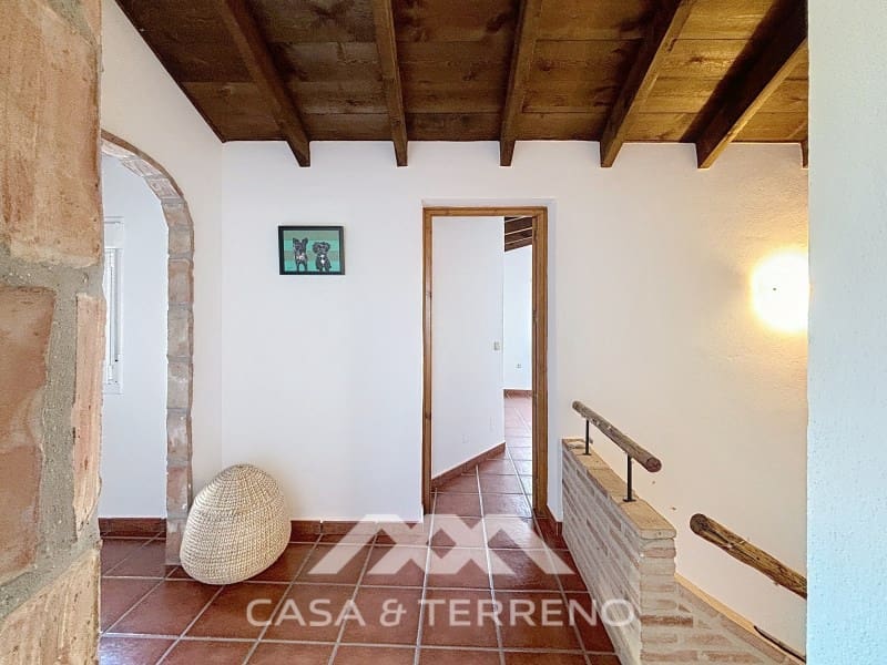 4 slaapkamer Villa te koop in Almayate met garage - € 595.000 (Ref: 8764397)