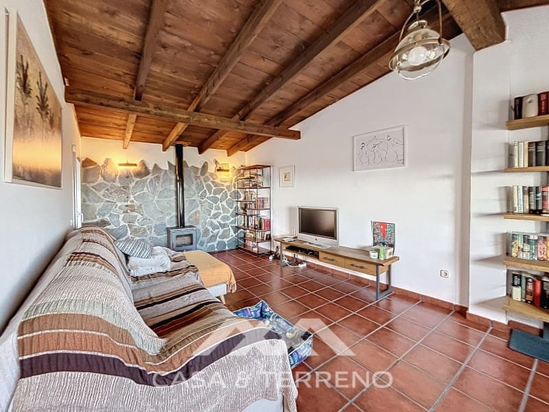 4 slaapkamer Villa te koop in Almayate met garage - € 595.000 (Ref: 8764397)