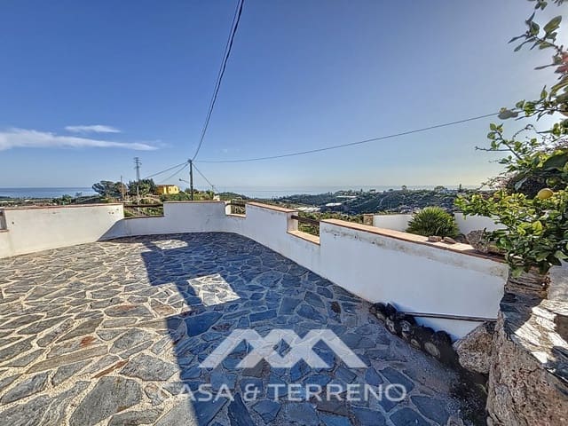 4 slaapkamer Villa te koop in Almayate, Vélez-Málaga met garage - € 595.000 (Ref: 8764397)