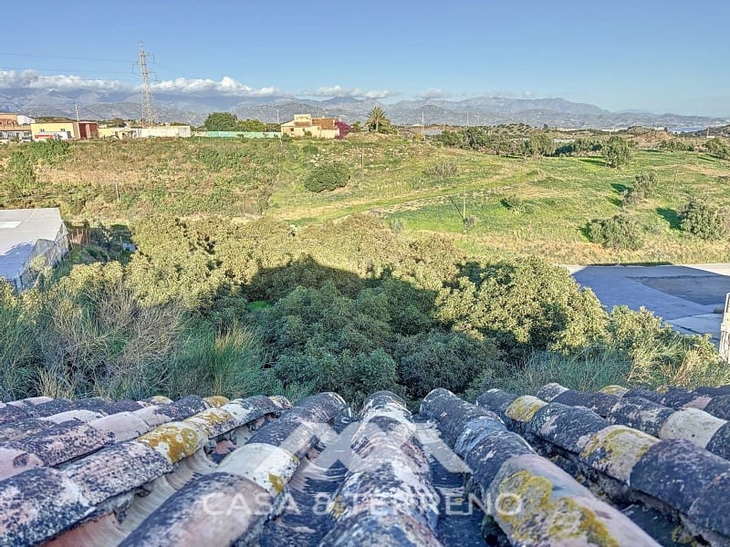 4 slaapkamer Villa te koop in Almayate met garage - € 595.000 (Ref: 8764397)