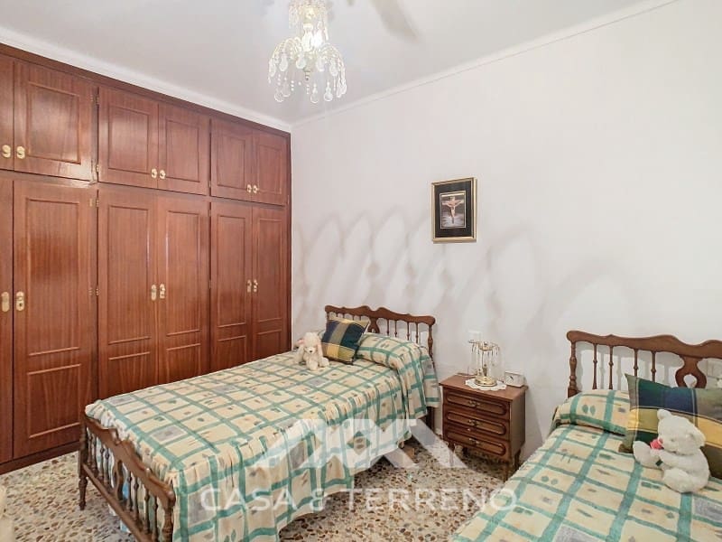 4 soveværelse Byhus til salg i Periana med garage - € 275.000 (Ref: 8828118)