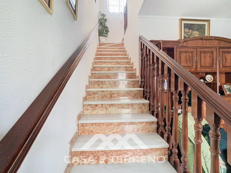 4 soveværelse Byhus til salg i Periana med garage - € 275.000 (Ref: 8828118)