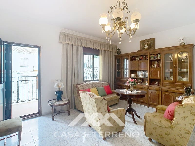 4 soveværelse Byhus til salg i Periana med garage - € 275.000 (Ref: 8828118)