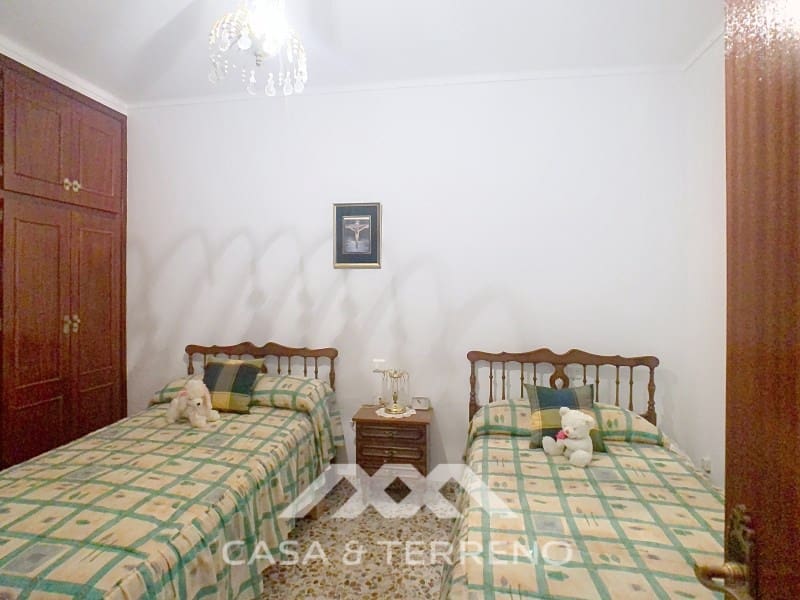 4 soveværelse Byhus til salg i Periana med garage - € 275.000 (Ref: 8828118)