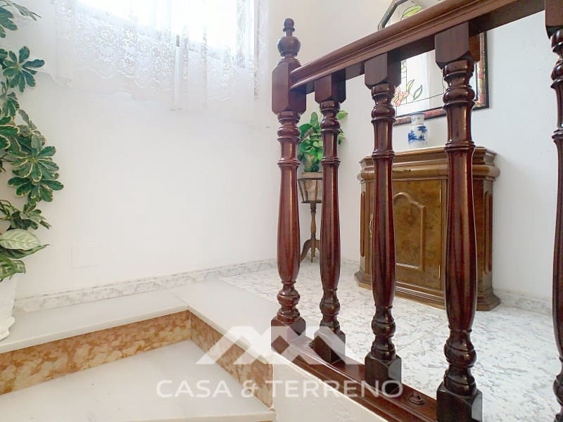 4 soveværelse Byhus til salg i Periana med garage - € 275.000 (Ref: 8828118)