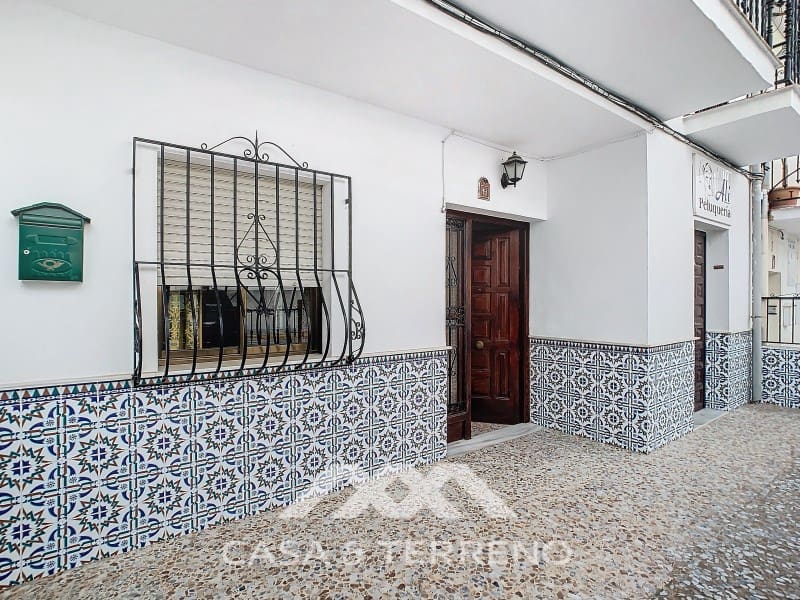 4 soveværelse Byhus til salg i Periana med garage - € 275.000 (Ref: 8828118)