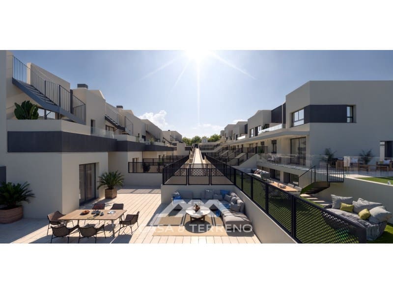 3 soveværelse Semi-Rækkehus til salg i Nerja med swimmingpool - € 860.000 (Ref: 8855127)