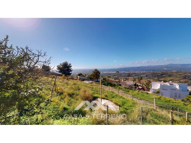 4 soveværelse Villa til salg i Algarrobo med swimmingpool - € 590.000 (Ref: 8895007)