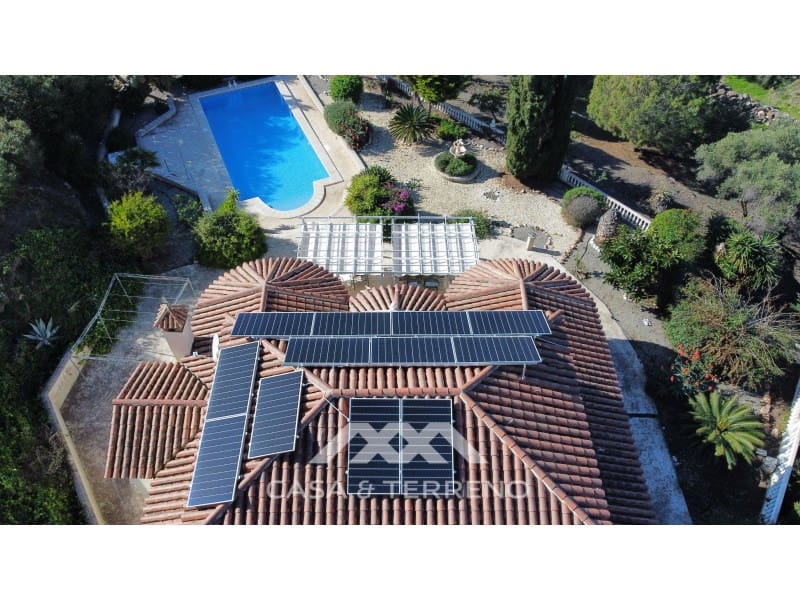 4 soveværelse Villa til salg i Algarrobo med swimmingpool - € 590.000 (Ref: 8895007)