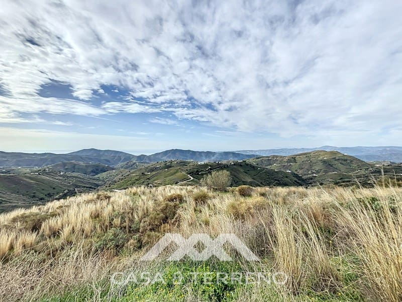 Grunde uden byggetilladelser til salg i Sedella - € 320.000 (Ref: 8902408)