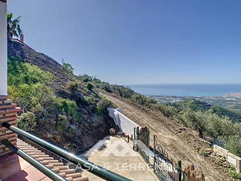 4 slaapkamer Villa te huur in Arenas met zwembad - € 1.400 (Ref: 8911485)