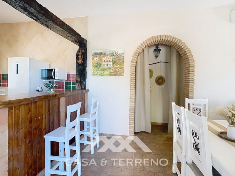 4 slaapkamer Villa te huur in Arenas met zwembad - € 1.400 (Ref: 8911485)