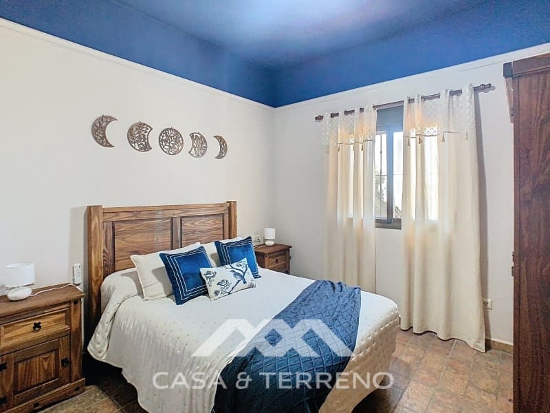 4 slaapkamer Villa te huur in Arenas met zwembad - € 1.400 (Ref: 8911485)