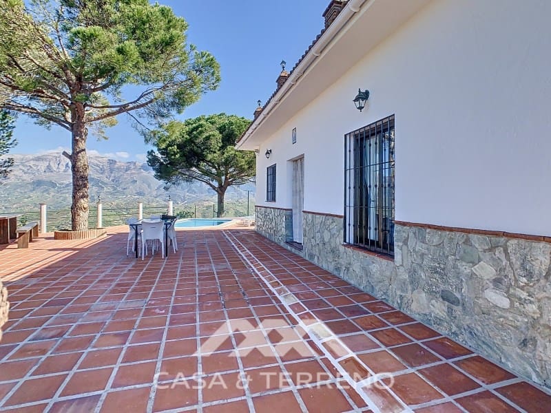 4 slaapkamer Villa te huur in Arenas met zwembad - € 1.400 (Ref: 8911485)