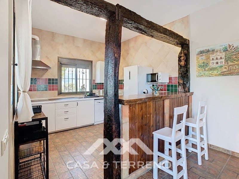 4 slaapkamer Villa te huur in Arenas met zwembad - € 1.400 (Ref: 8911485)