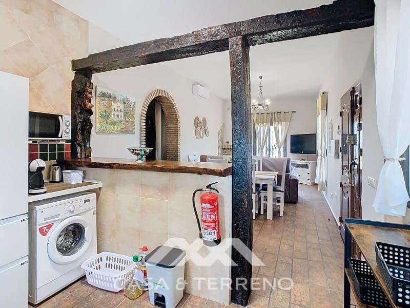 4 slaapkamer Villa te huur in Arenas met zwembad - € 1.400 (Ref: 8911485)