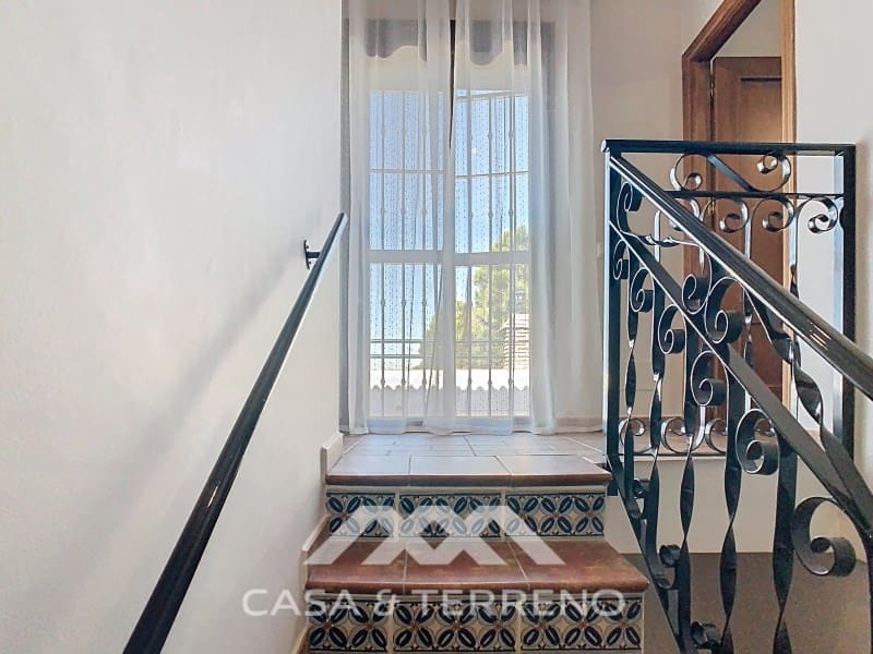 4 slaapkamer Villa te huur in Arenas met zwembad - € 1.400 (Ref: 8911485)