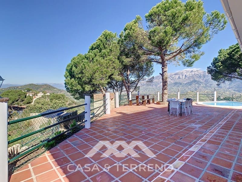 4 slaapkamer Villa te huur in Arenas met zwembad - € 1.400 (Ref: 8911485)