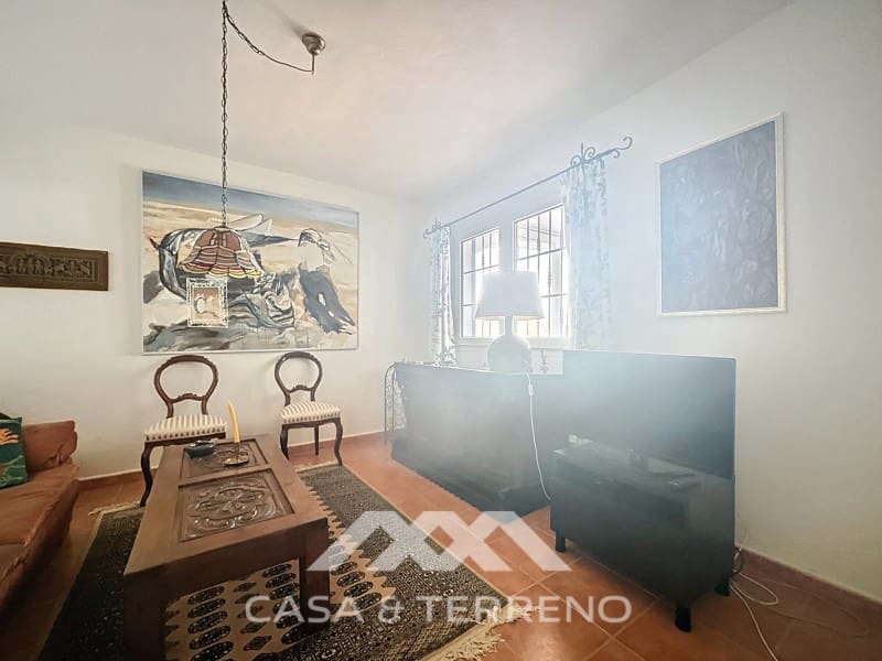 3 bedroom Villa for sale in Arenas with pool - € 275,000 (Ref: 8915648)