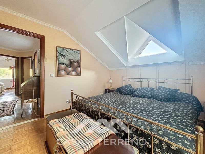 3 bedroom Villa for sale in Arenas with pool - € 275,000 (Ref: 8915648)