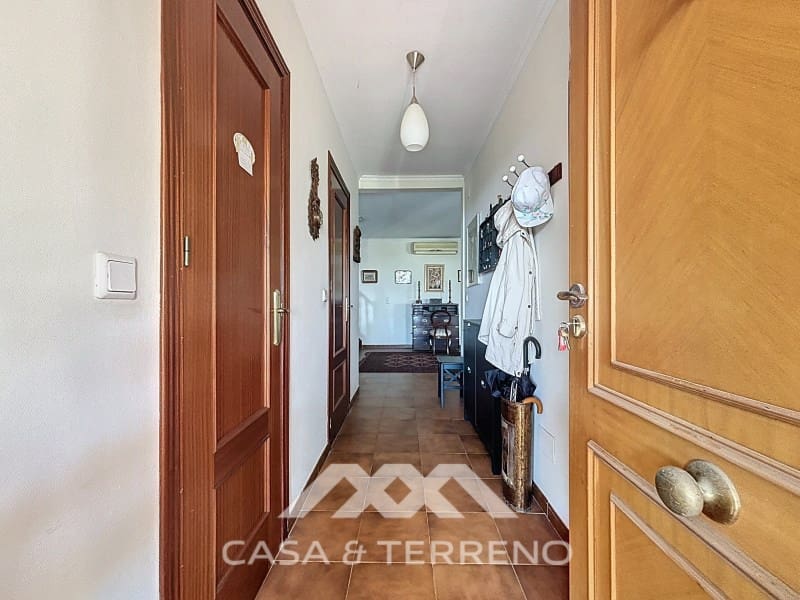 3 bedroom Villa for sale in Arenas with pool - € 275,000 (Ref: 8915648)