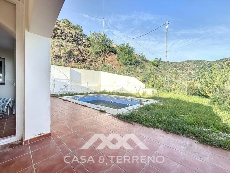 3 bedroom Villa for sale in Arenas with pool - € 275,000 (Ref: 8915648)