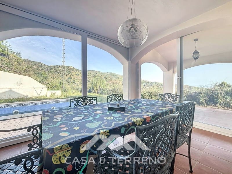 3 bedroom Villa for sale in Arenas with pool - € 275,000 (Ref: 8915648)