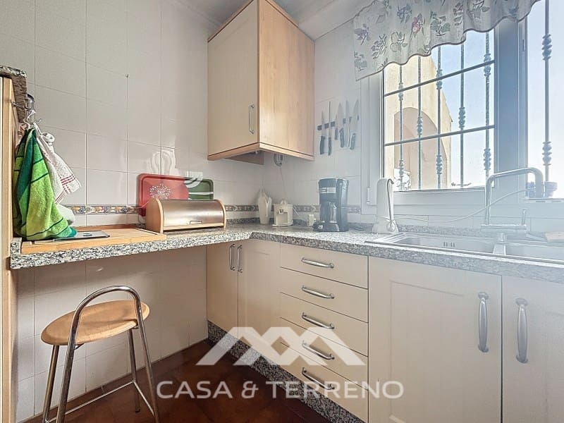 3 bedroom Villa for sale in Arenas with pool - € 275,000 (Ref: 8915648)