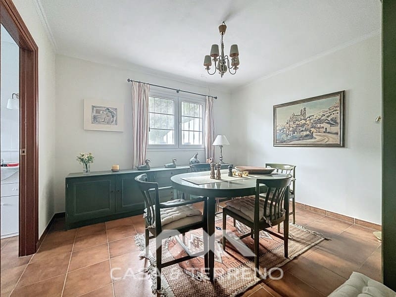 3 bedroom Villa for sale in Arenas with pool - € 275,000 (Ref: 8915648)