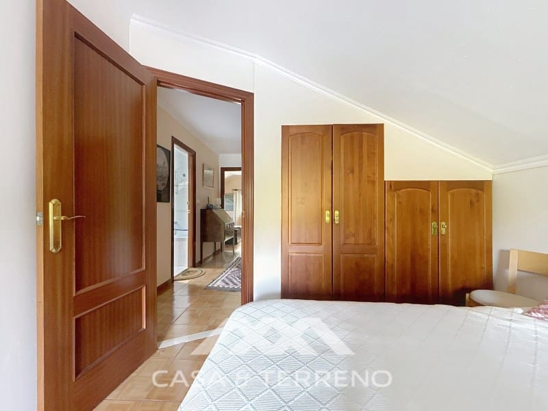 3 bedroom Villa for sale in Arenas with pool - € 275,000 (Ref: 8915648)