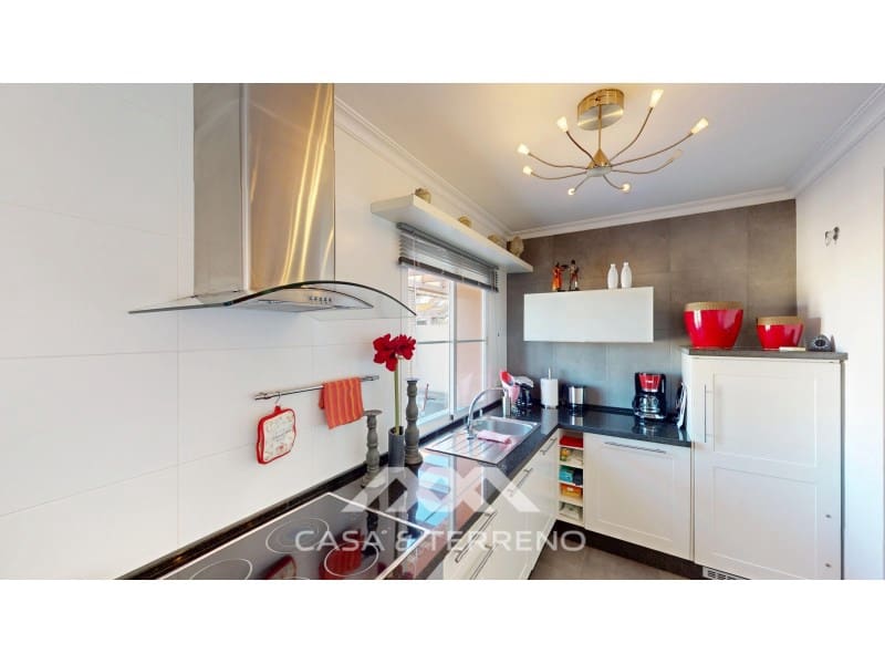 2 soveværelse Penthouse til salg i Algarrobo Costa med swimmingpool - € 349.000 (Ref: 8916182)